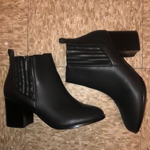 Heeled Chelsea Boots